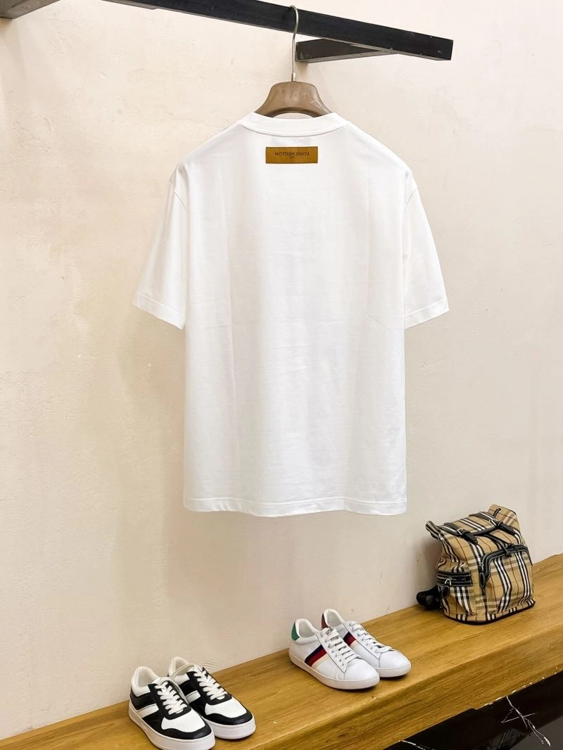 FashionForward Louis Vuitton T-Shirts 134286