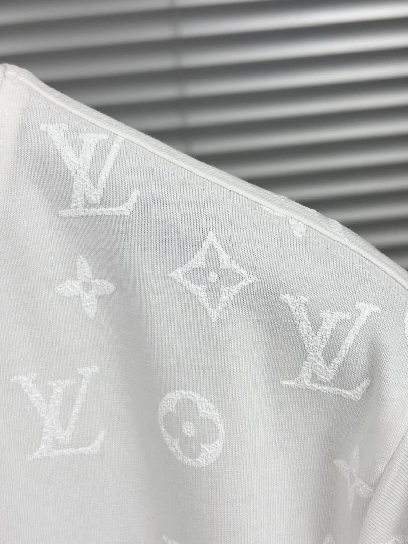Louis Vuitton T-Shirts Seasonal 134285