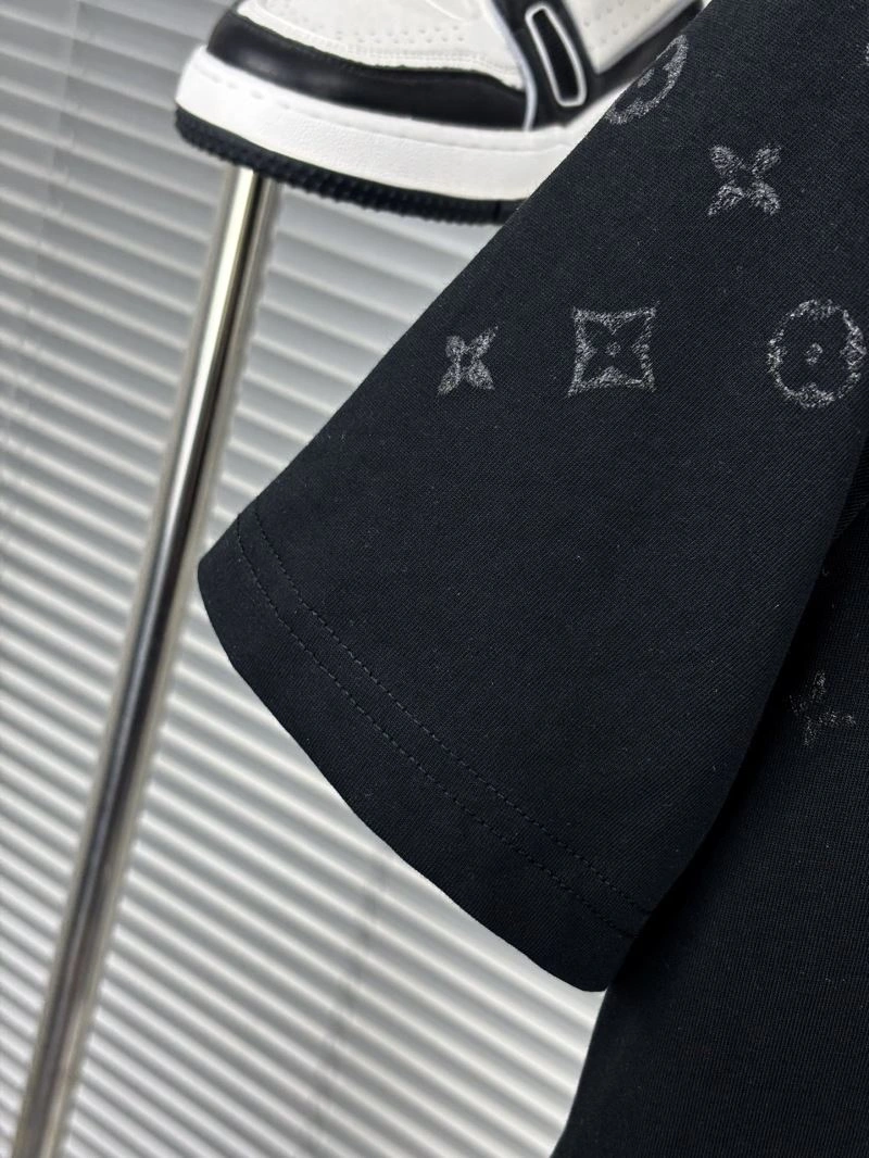 Louis Vuitton T-Shirts Premium 134284