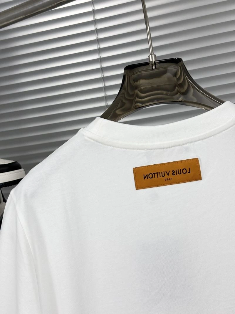 Louis Vuitton T-Shirts MoistureWicking 134281