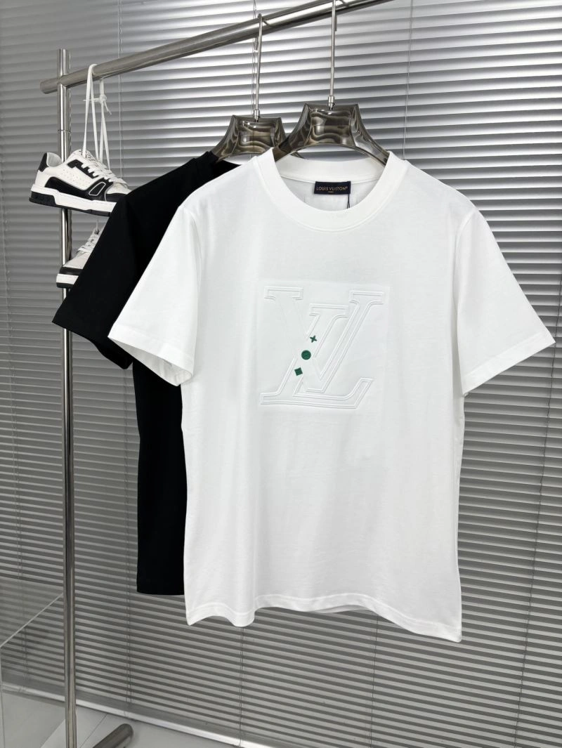 Stretchable Louis Vuitton T-Shirts 134275