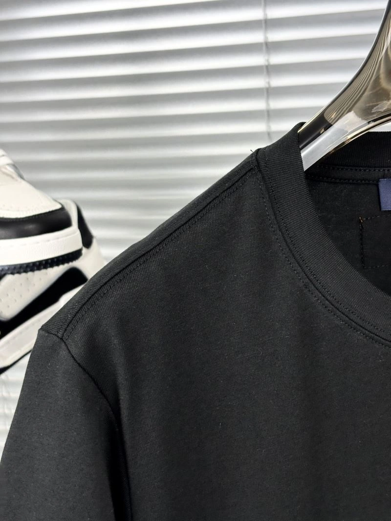 Comfortable Louis Vuitton T-Shirts 134277