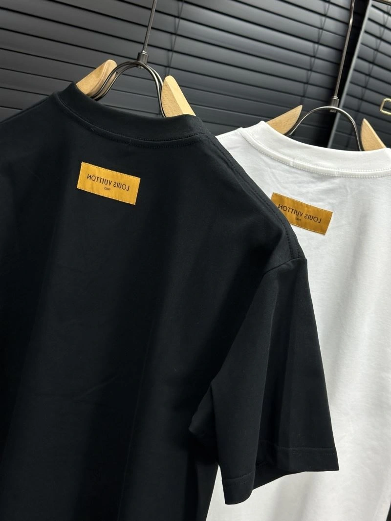 SmoothTexture Louis Vuitton T-Shirts 134273