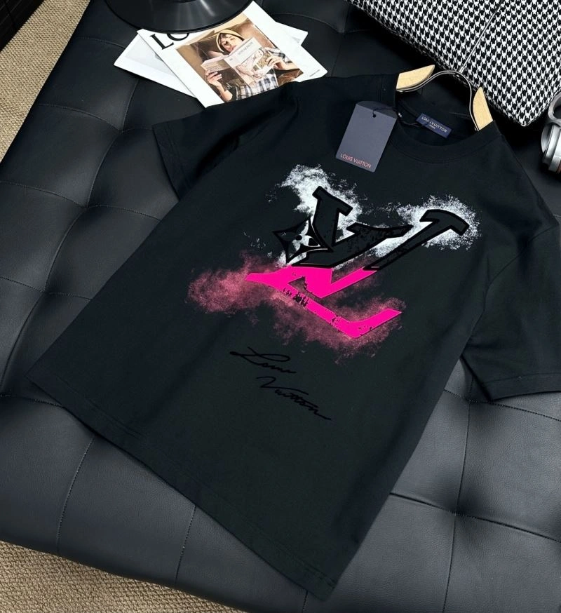 SmoothTexture Louis Vuitton T-Shirts 134273