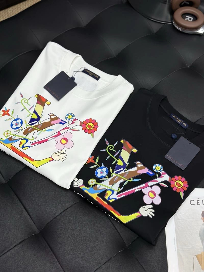 Snug Louis Vuitton T-Shirts 134266