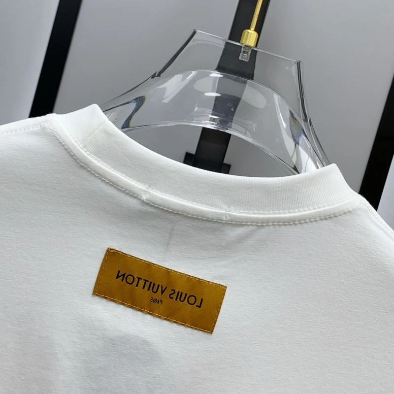 Vibrant Louis Vuitton T-Shirts 134259