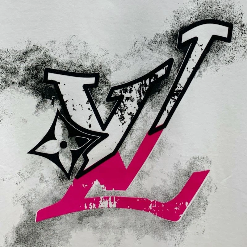 Vibrant Louis Vuitton T-Shirts 134259