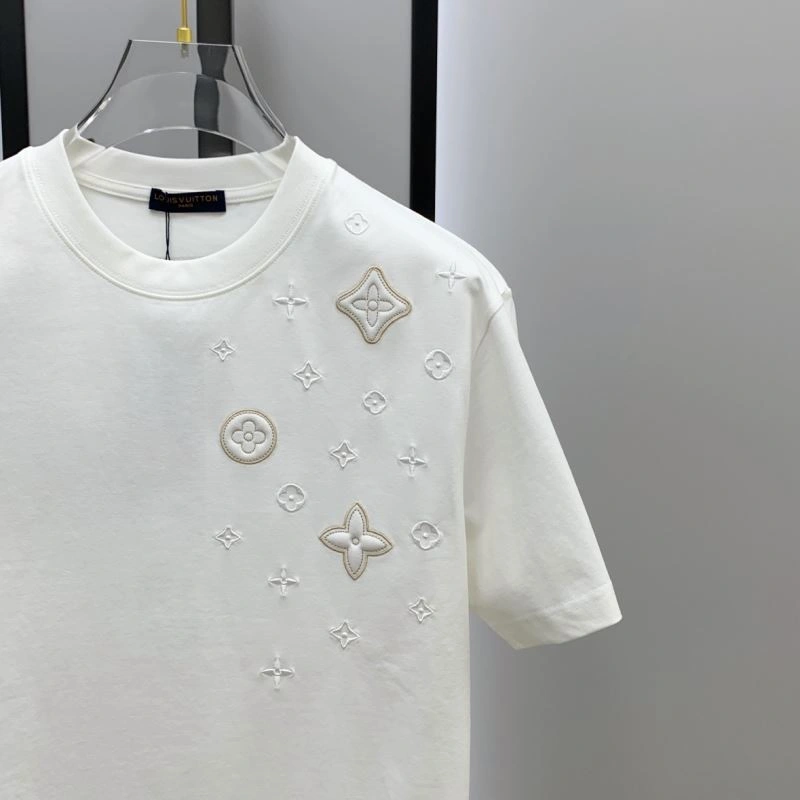 Louis Vuitton T-Shirts FashionForward 134251