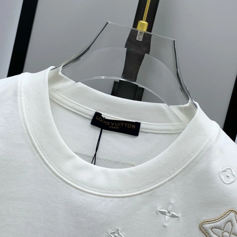 Louis Vuitton T-Shirts FashionForward 134251