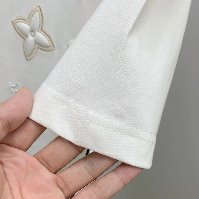 Louis Vuitton T-Shirts FashionForward 134251