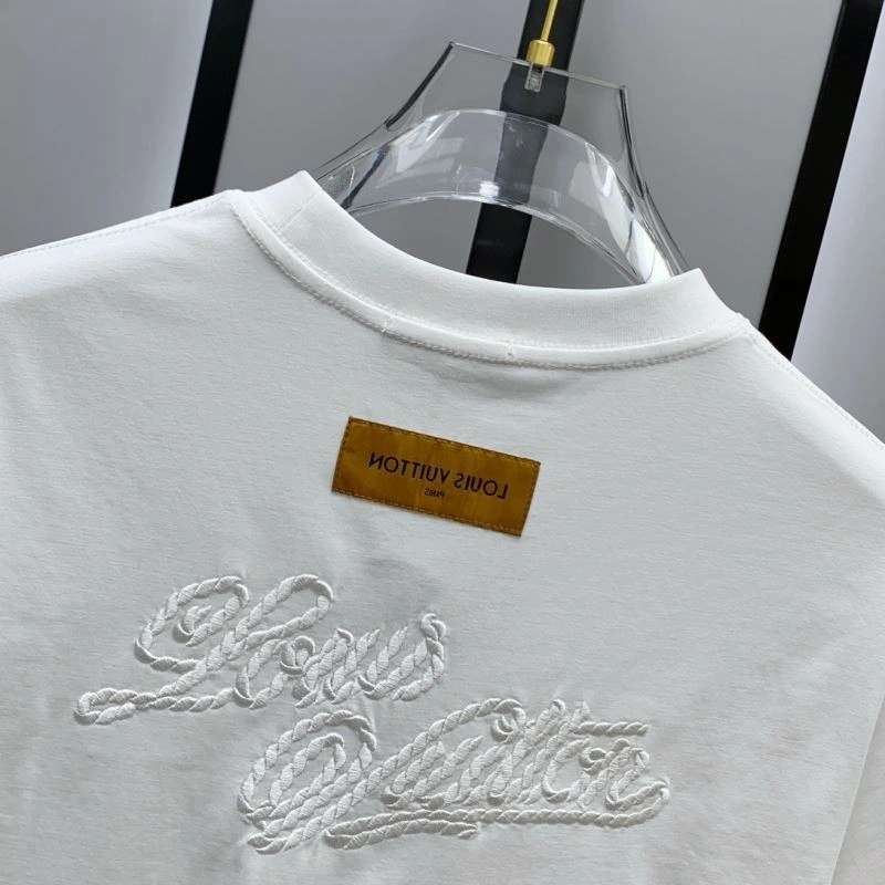 Stretchable Louis Vuitton T-Shirts 134268