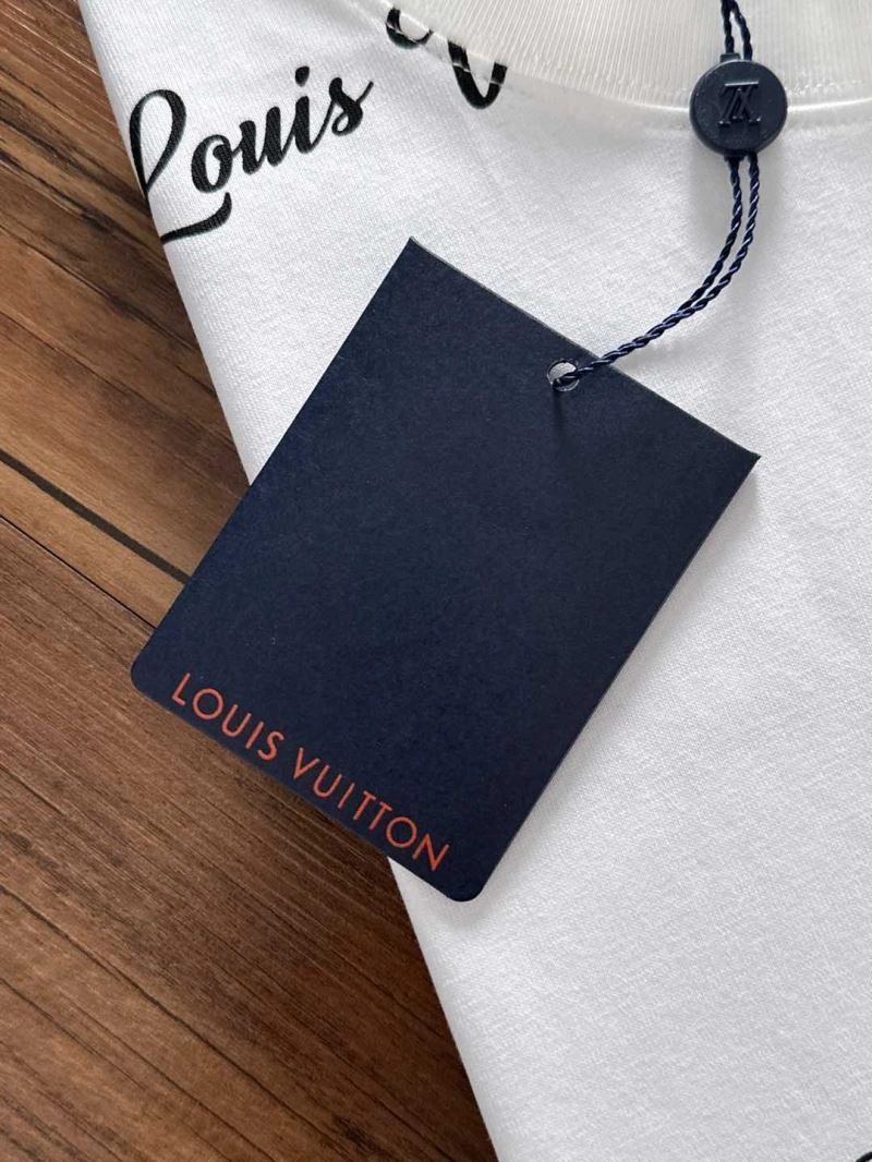 Louis Vuitton T-Shirts HighPerformance 134254