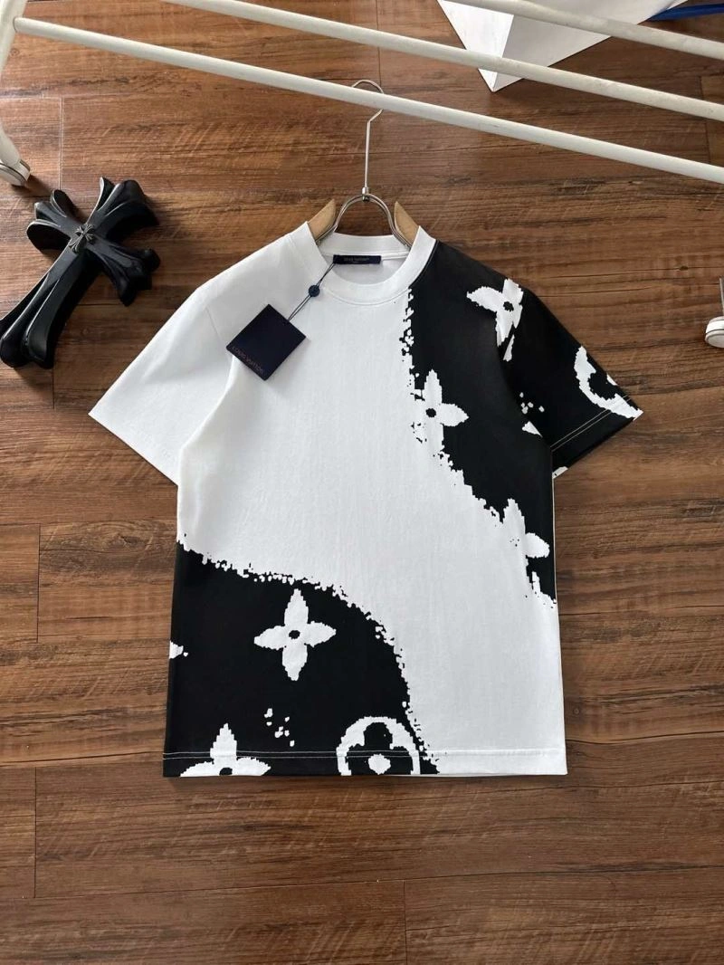 Refined Louis Vuitton T-Shirts 134252
