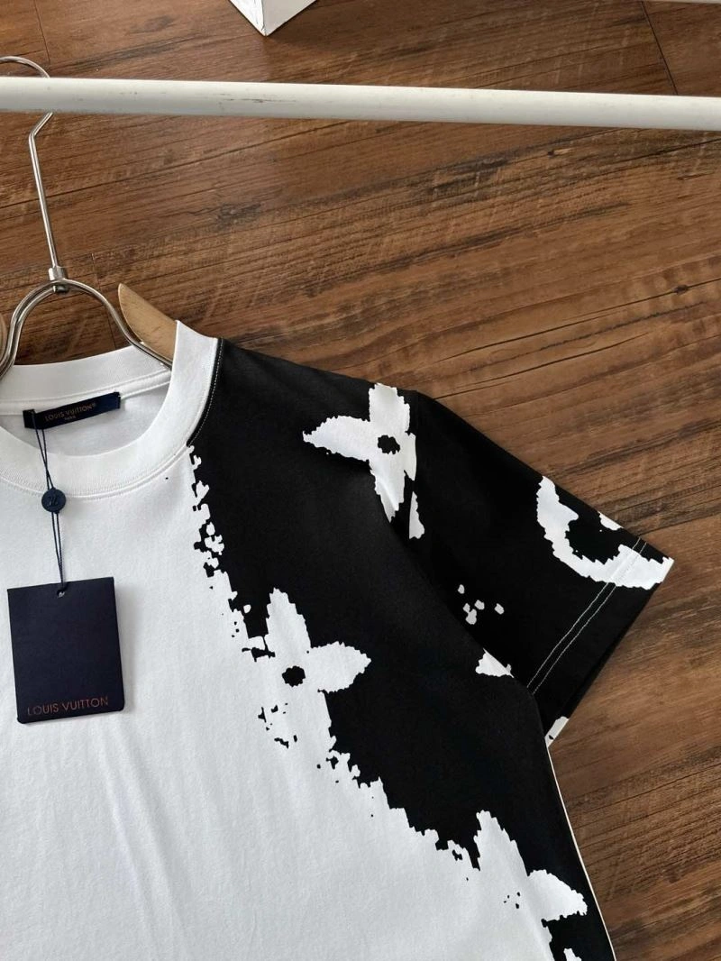 Refined Louis Vuitton T-Shirts 134252