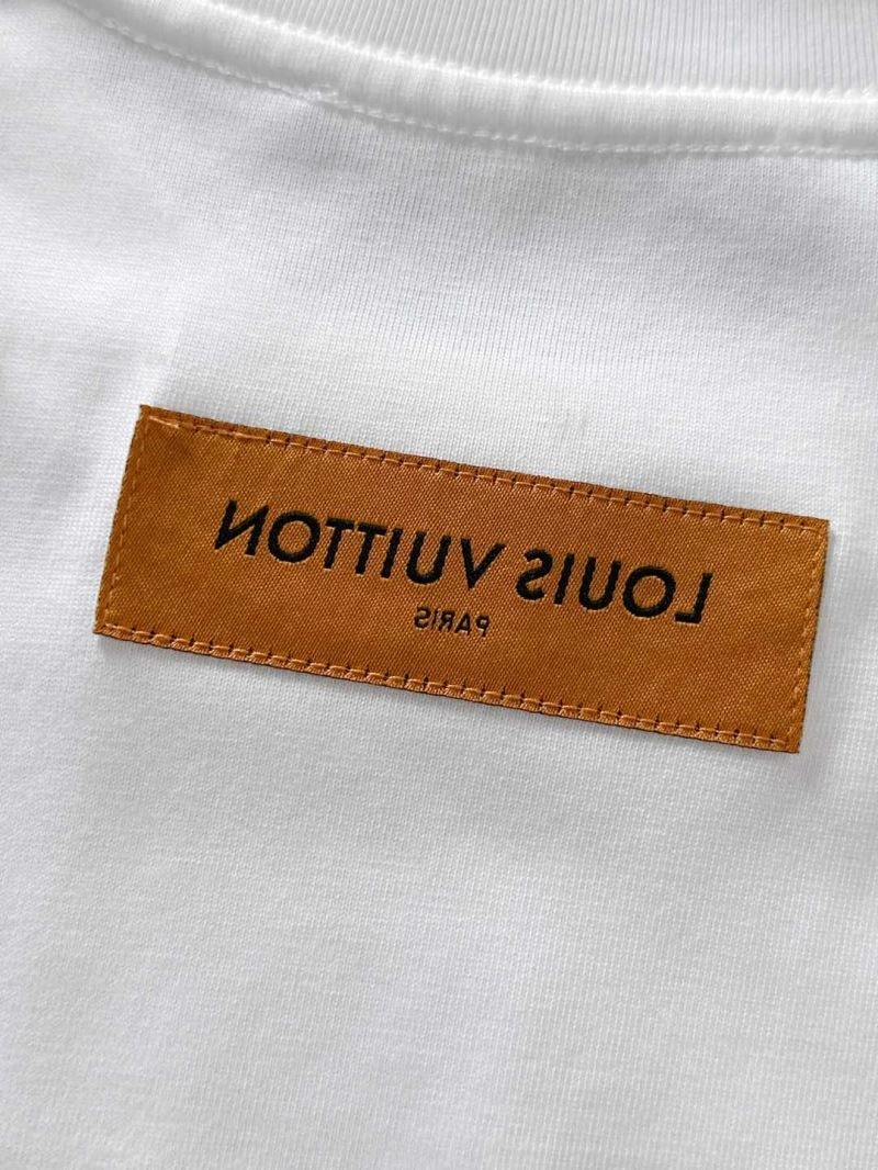 Refined Louis Vuitton T-Shirts 134252