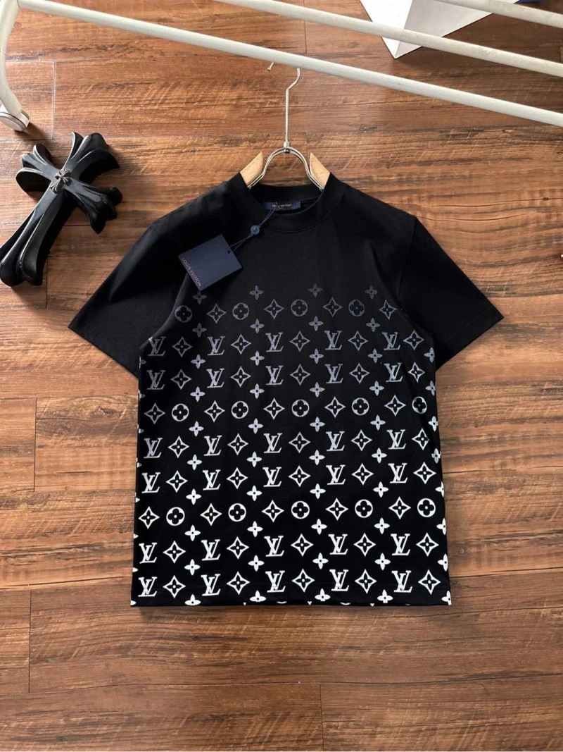 Lightweight Louis Vuitton T-Shirts 134279