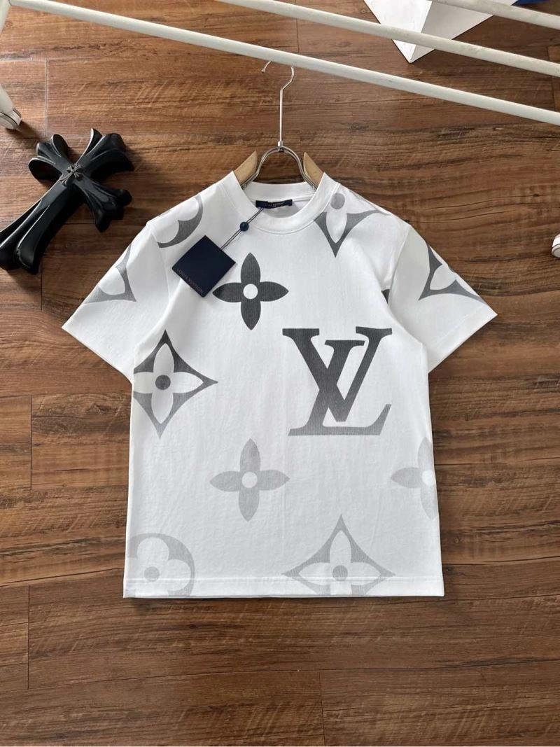 Louis Vuitton T-Shirts HighPerformance 134248