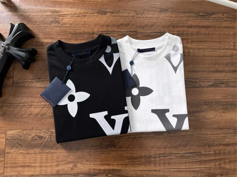 Louis Vuitton T-Shirts EasyMatch 134257