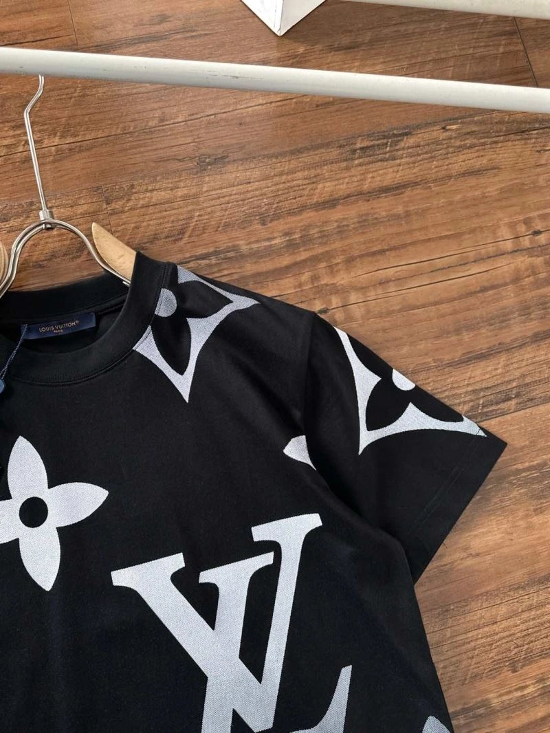 Louis Vuitton T-Shirts EasyMatch 134257