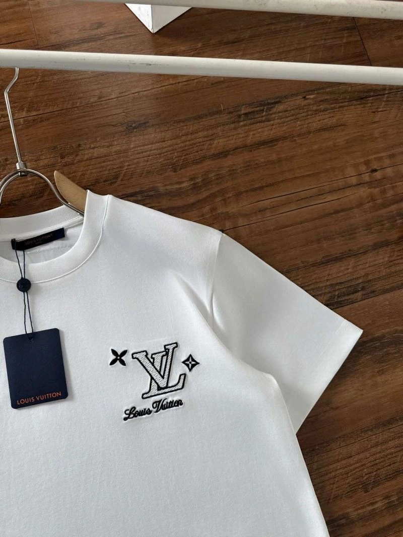 Louis Vuitton T-Shirts Functional 134244