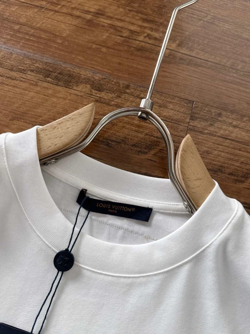 Louis Vuitton T-Shirts Functional 134244