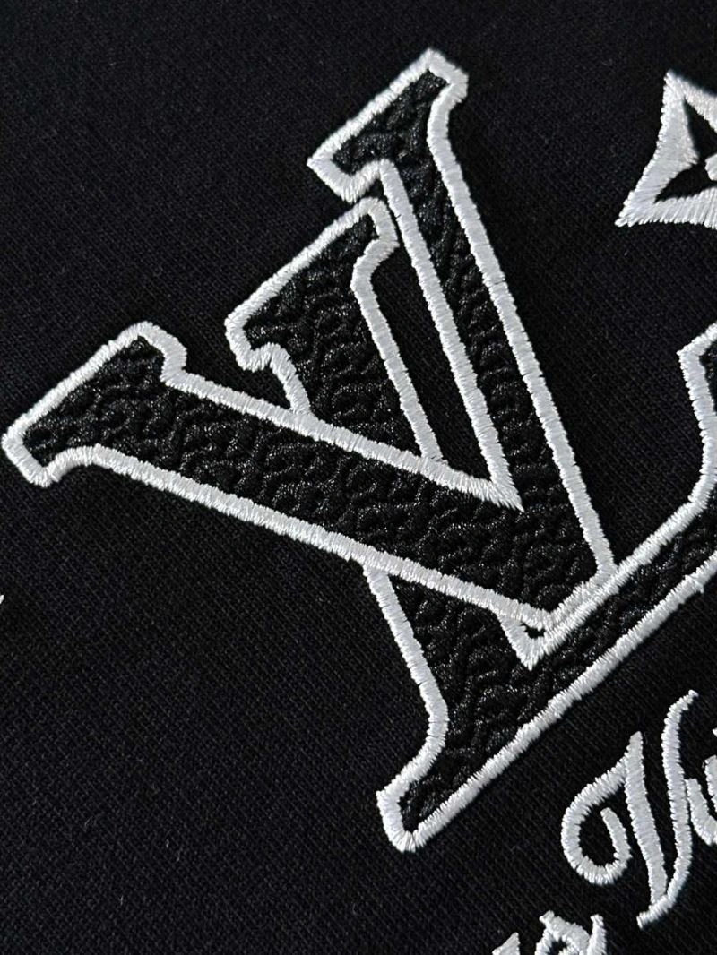 Louis Vuitton T-Shirts TimelessDesign 134243