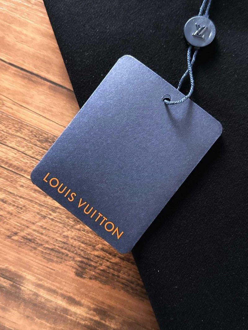 Louis Vuitton T-Shirts TimelessDesign 134243