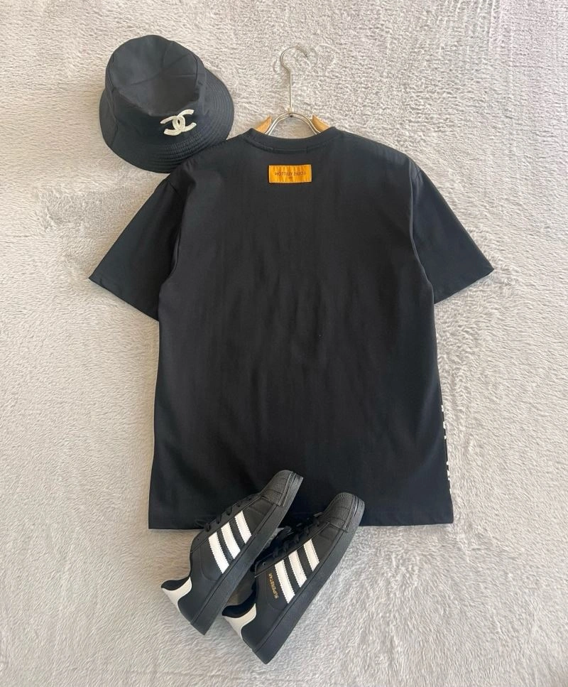 Louis Vuitton T-Shirts HighPerformance 134236