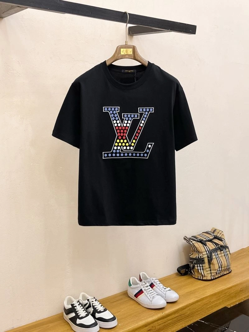 Classic Louis Vuitton T-Shirts 134231