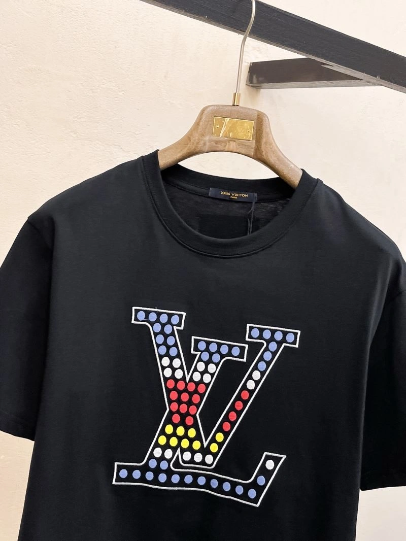Classic Louis Vuitton T-Shirts 134231
