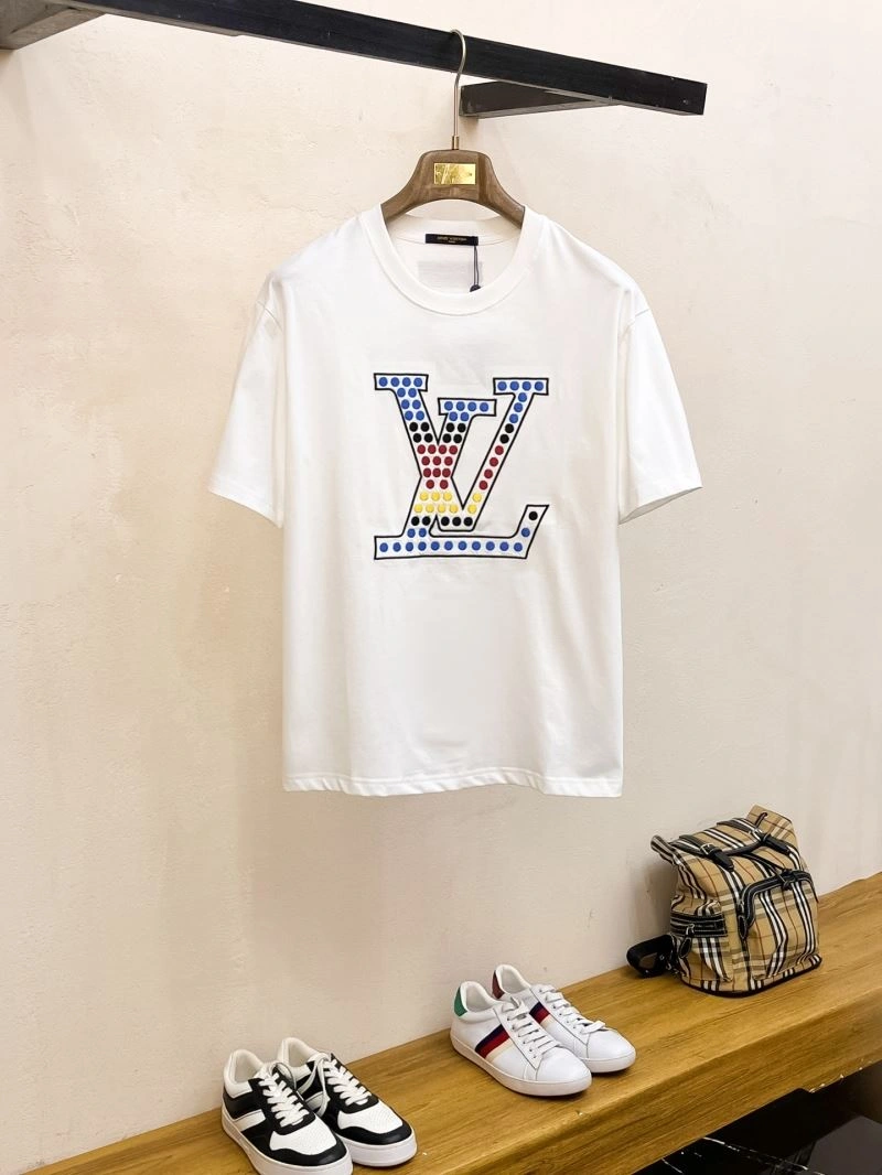 Louis Vuitton T-Shirts WrinkleFree 134233