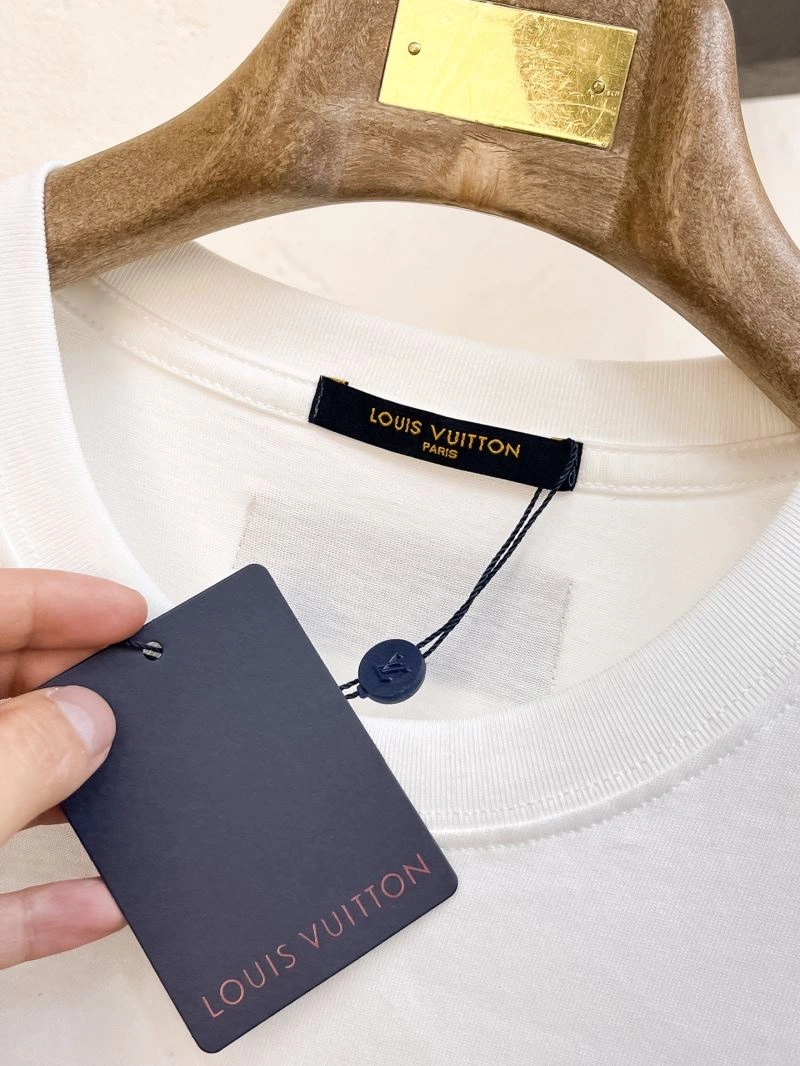 Louis Vuitton T-Shirts WrinkleFree 134233
