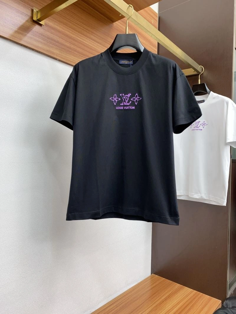 Chic Louis Vuitton T-Shirts 134225