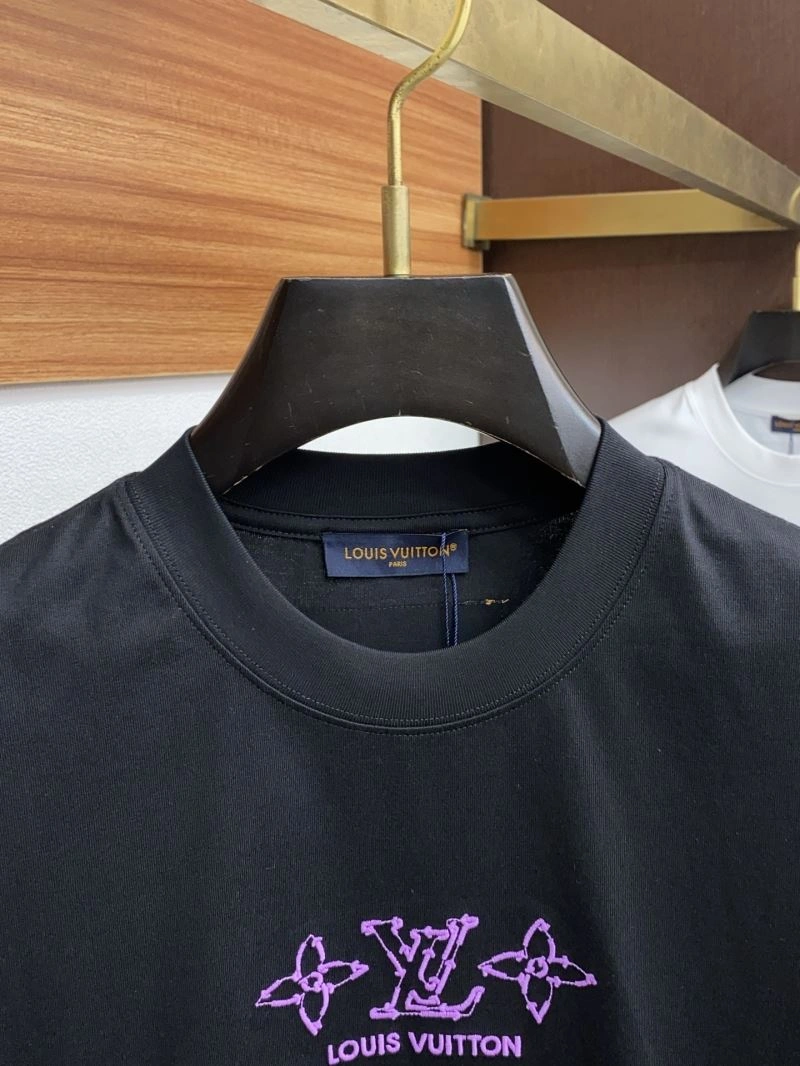 Chic Louis Vuitton T-Shirts 134225
