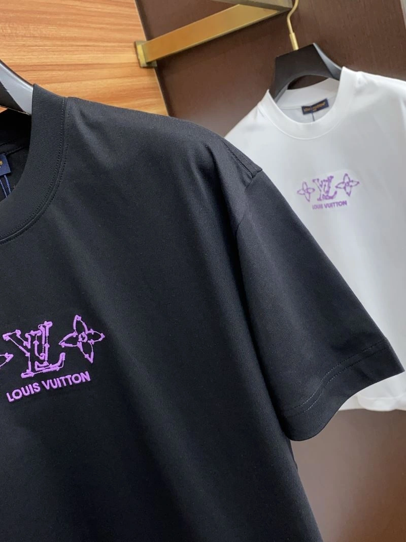 Chic Louis Vuitton T-Shirts 134225