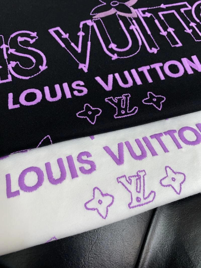 Lightweight Louis Vuitton T-Shirts 134235