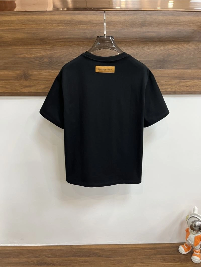 Compact Louis Vuitton T-Shirts 134232