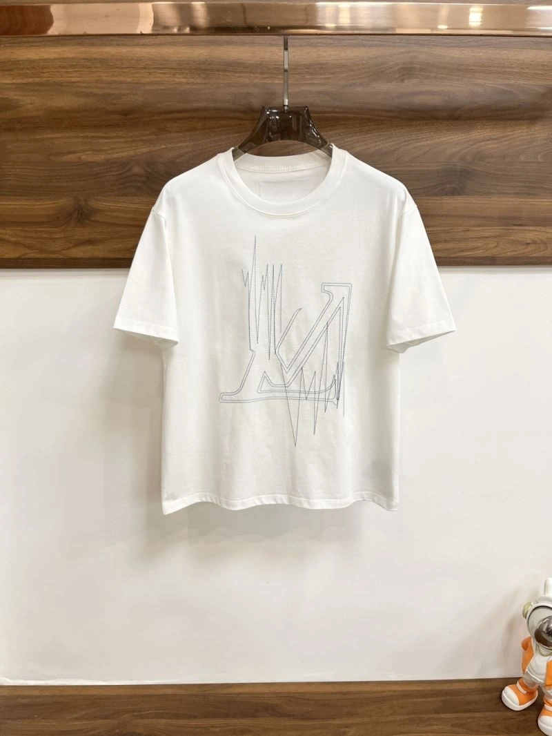 Seasonal Louis Vuitton T-Shirts 134238