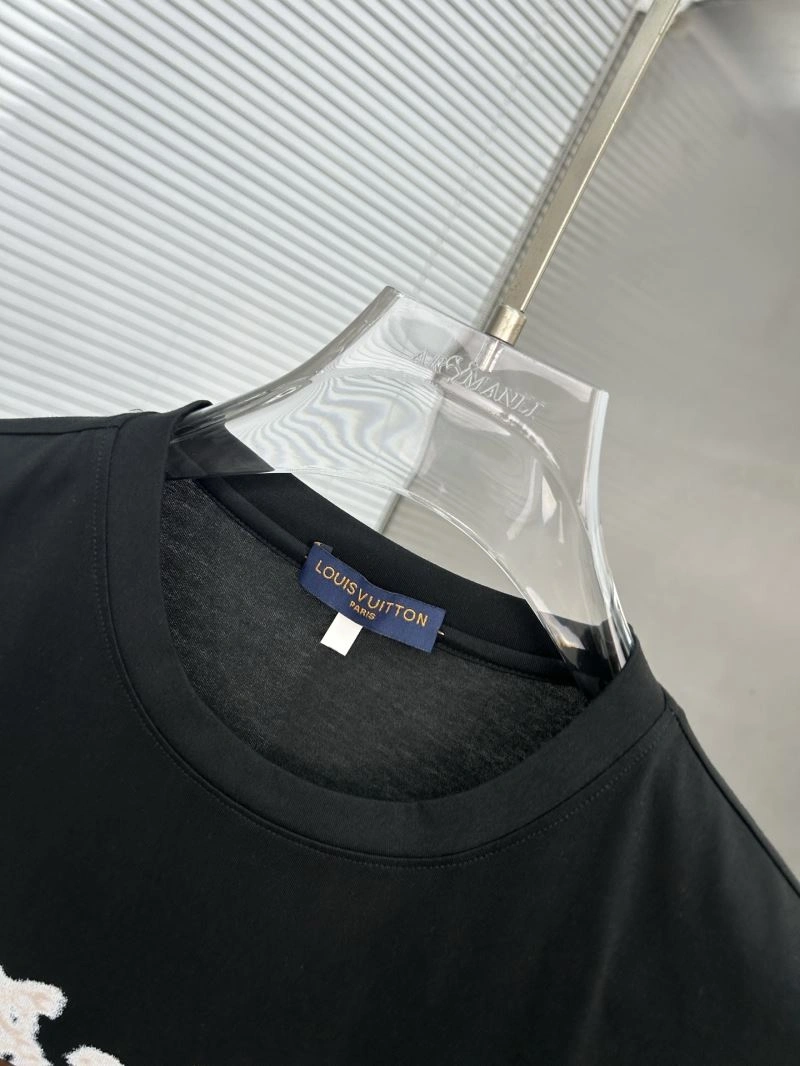 Supportive Louis Vuitton T-Shirts 134206