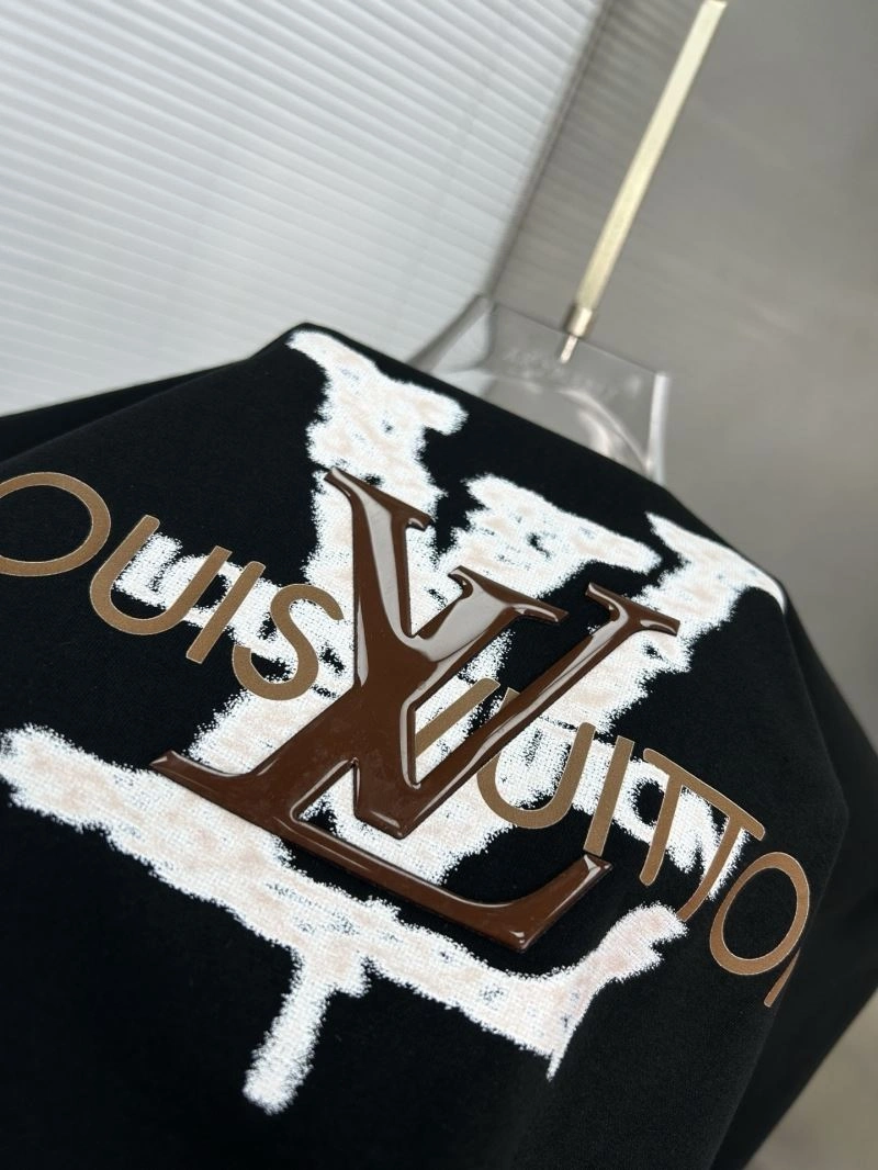 Supportive Louis Vuitton T-Shirts 134206