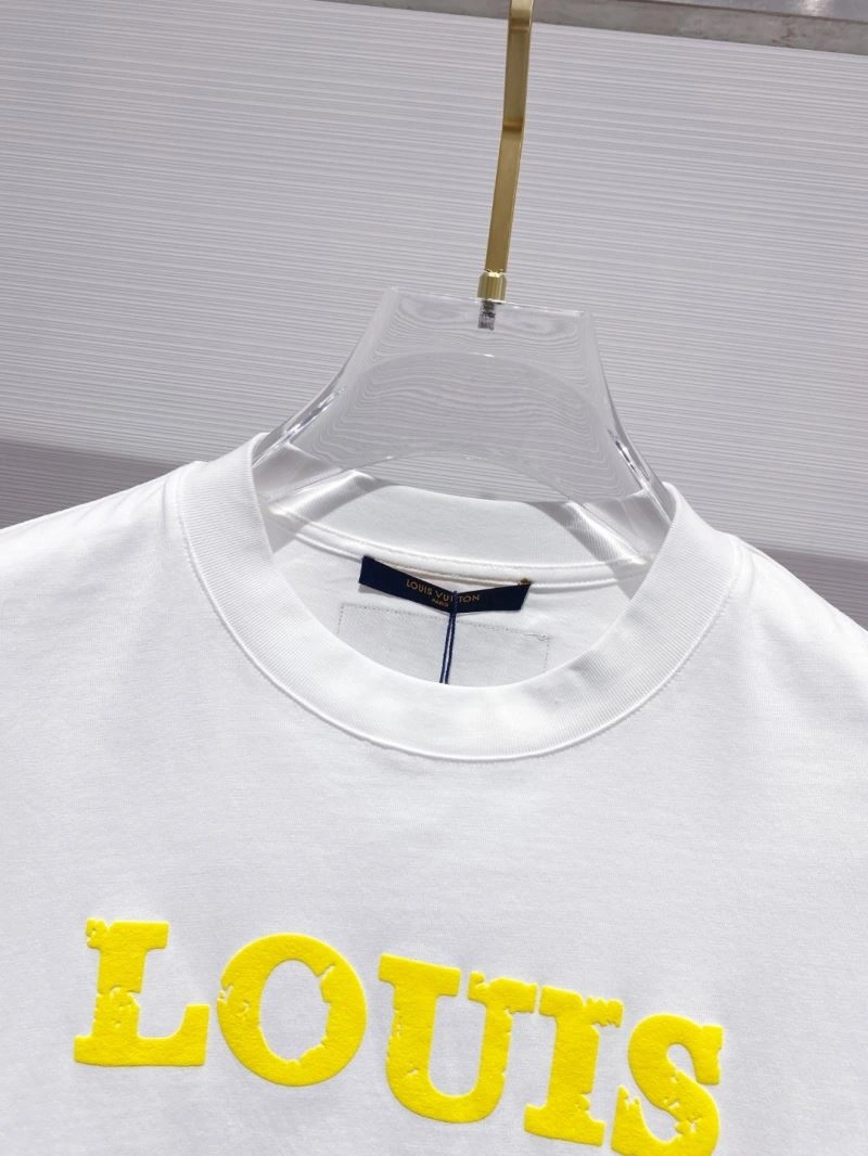 Premium Louis Vuitton T-Shirts 134228