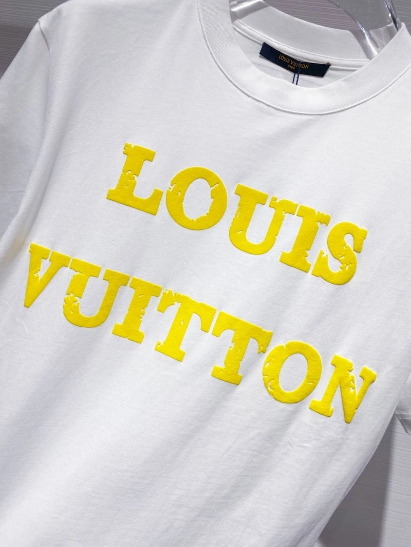 Premium Louis Vuitton T-Shirts 134228