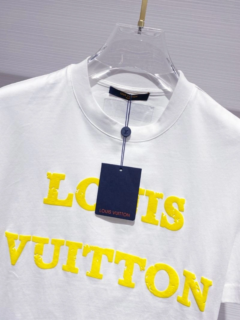 Premium Louis Vuitton T-Shirts 134228
