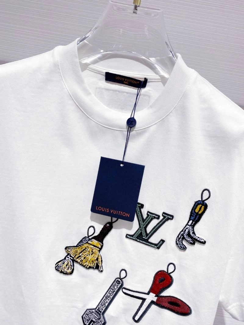 Louis Vuitton T-Shirts HighPerformance 134240