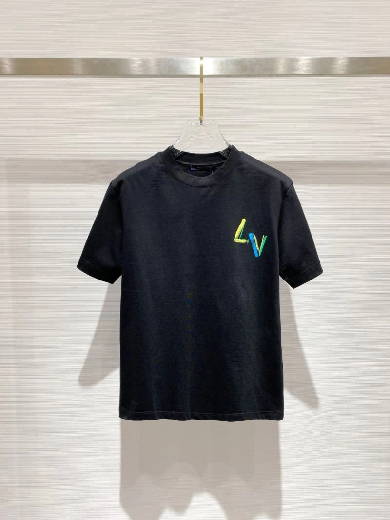 Louis Vuitton T-Shirts Versatile 134230