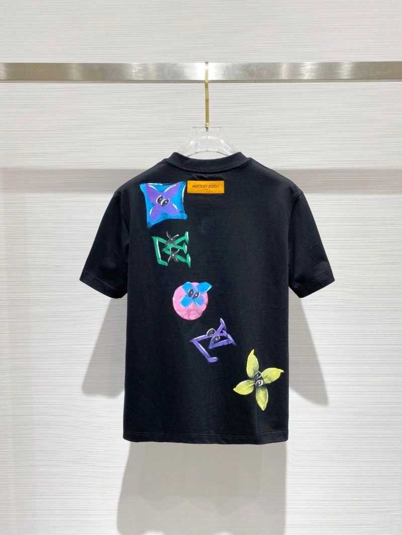Louis Vuitton T-Shirts Versatile 134230