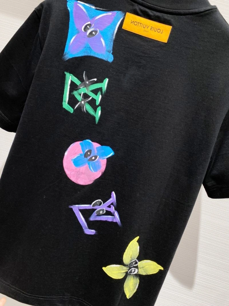 Louis Vuitton T-Shirts Versatile 134230