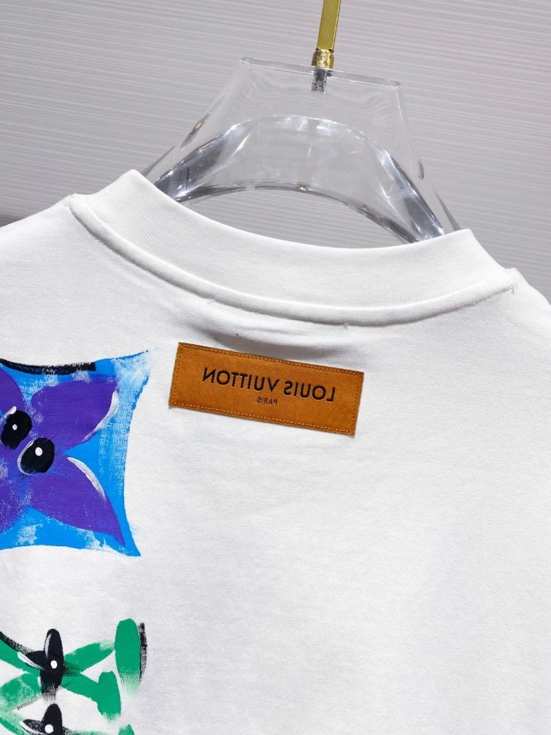 Louis Vuitton T-Shirts Sophisticated 134220