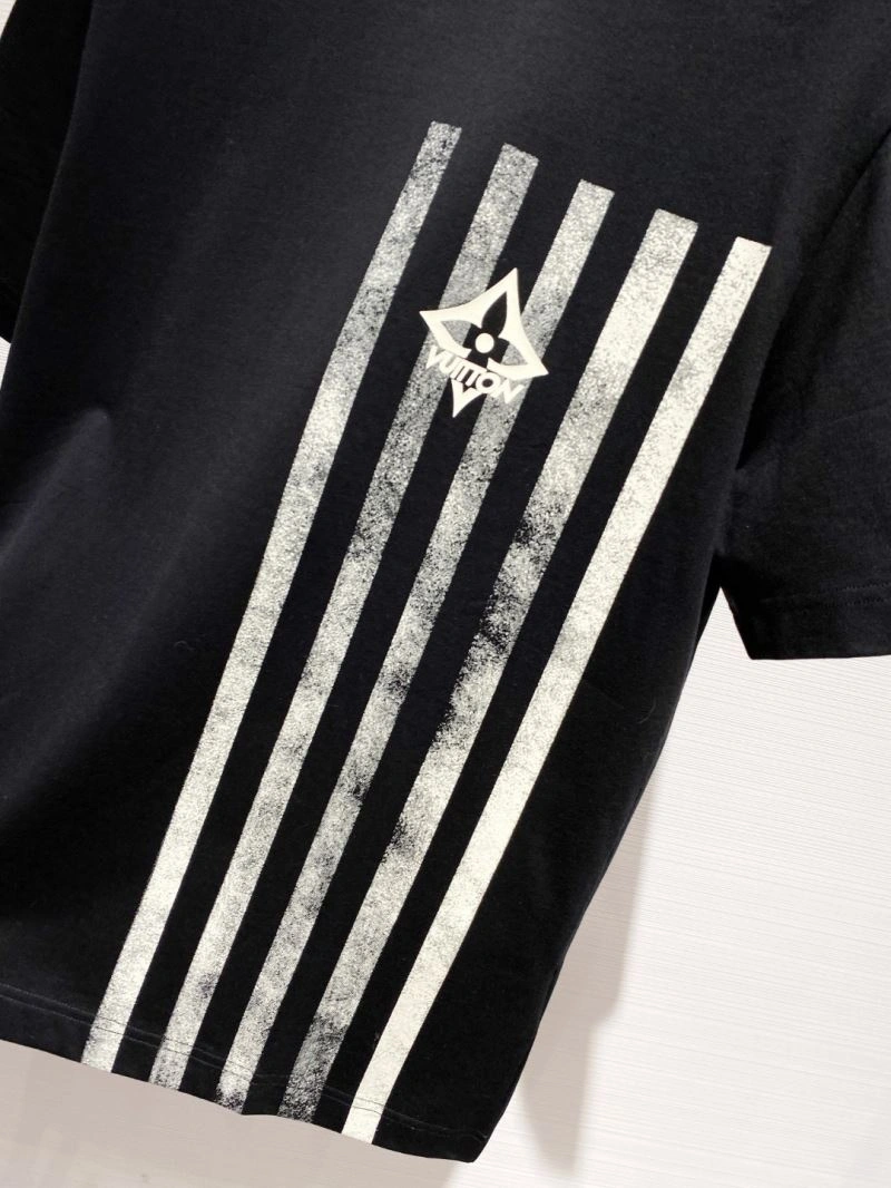 Louis Vuitton T-Shirts MoistureWicking 134205