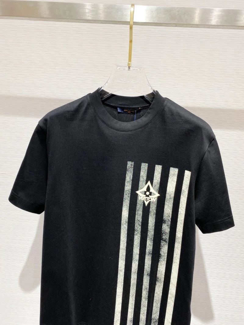 Louis Vuitton T-Shirts MoistureWicking 134205